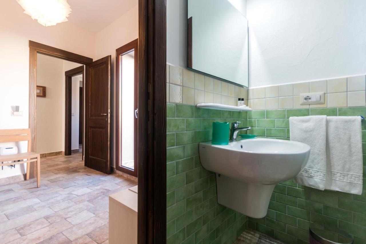 Karama Hotel Dorgali Ngoại thất bức ảnh